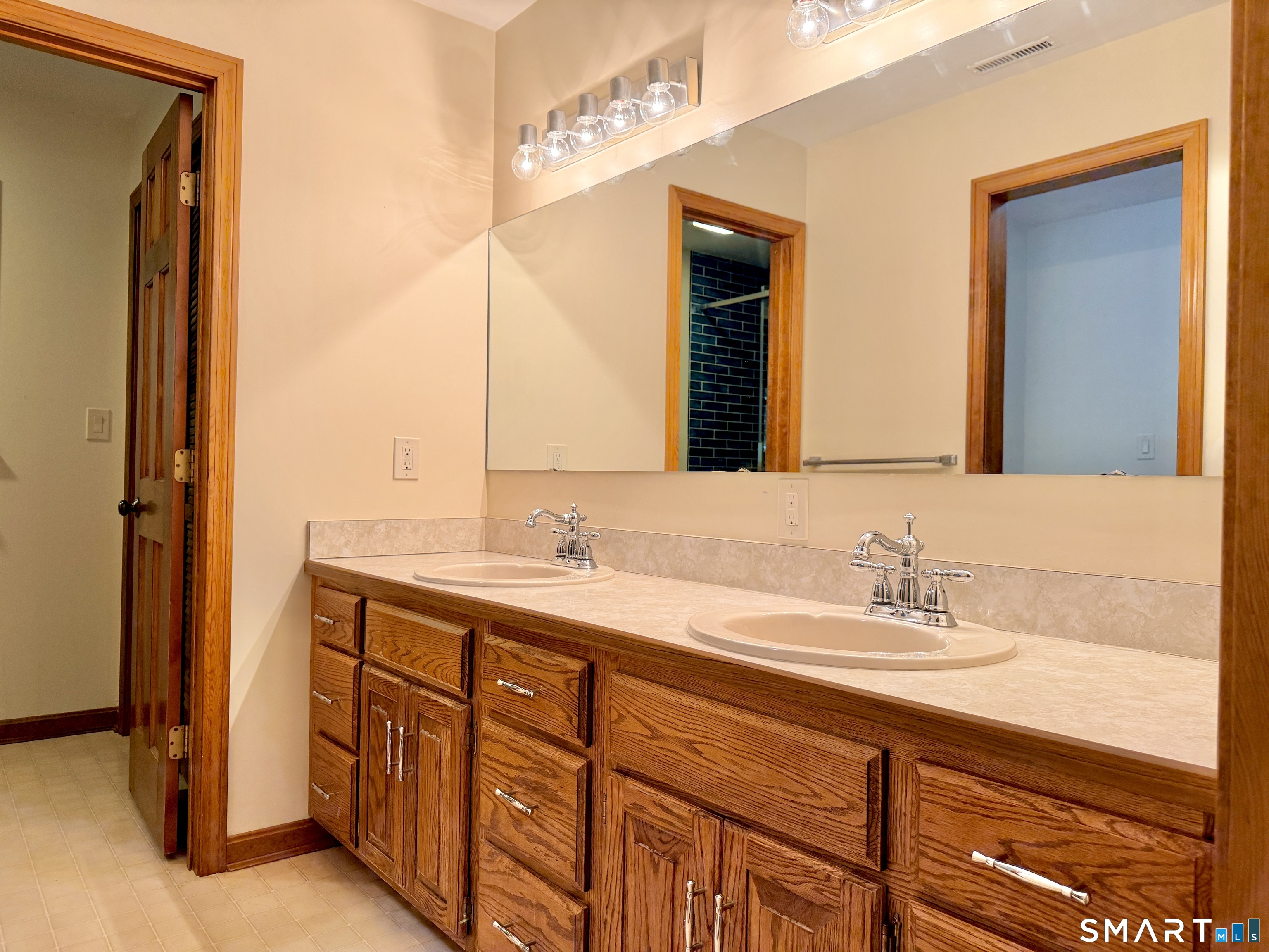 22 Hyde Park Drive Ledyard CT 06335