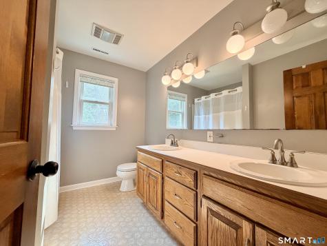 22 Hyde Park Drive Ledyard CT 06335