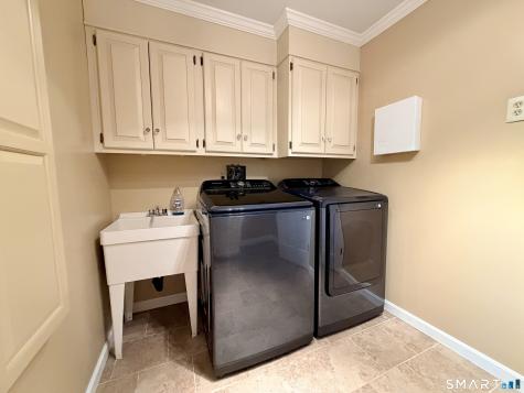 22 Hyde Park Drive Ledyard CT 06335