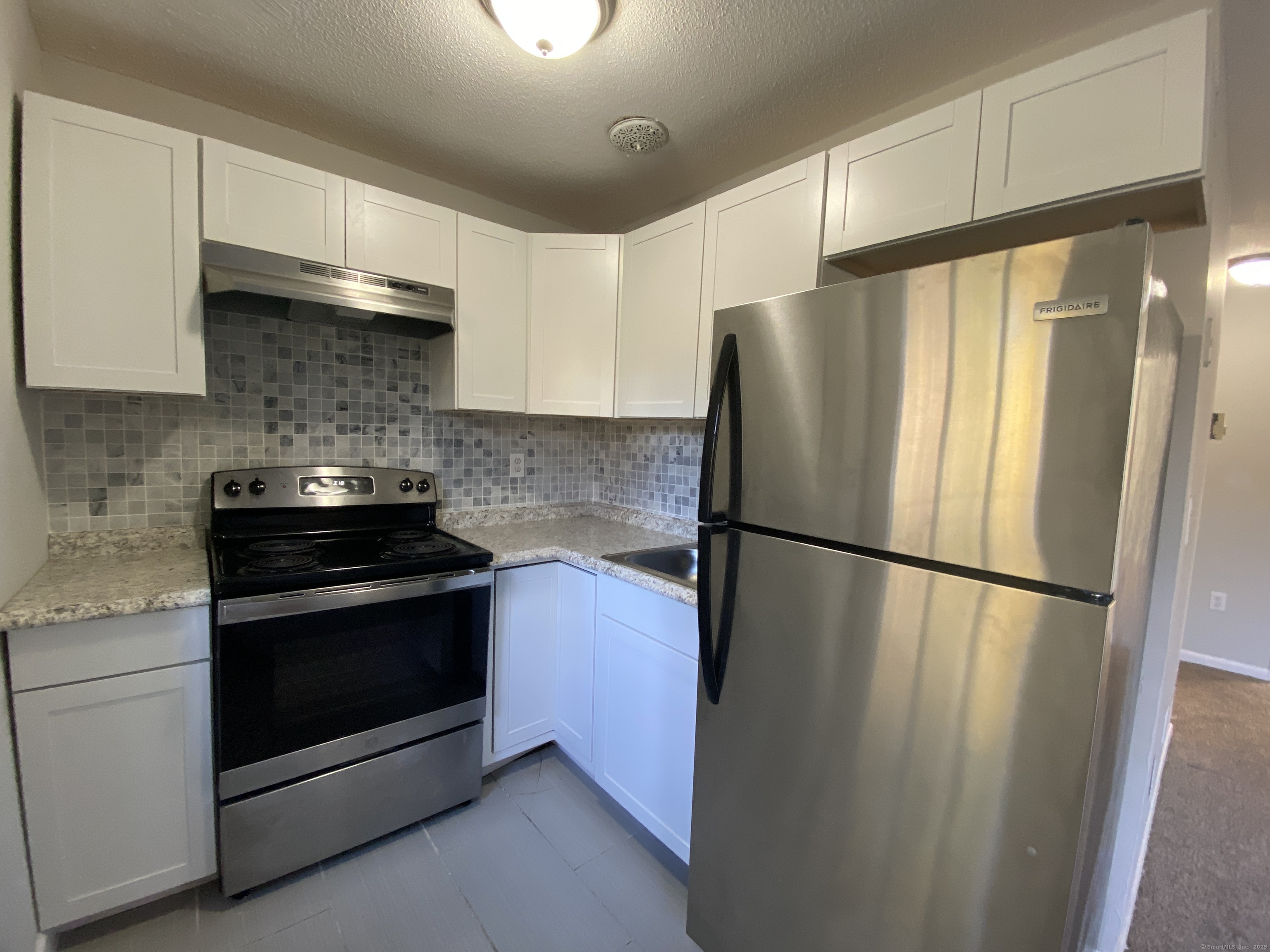 32 Old Foxon Road East Haven CT 06513