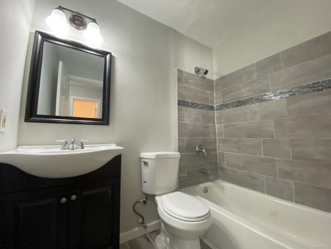 32 Old Foxon Road East Haven CT 06513