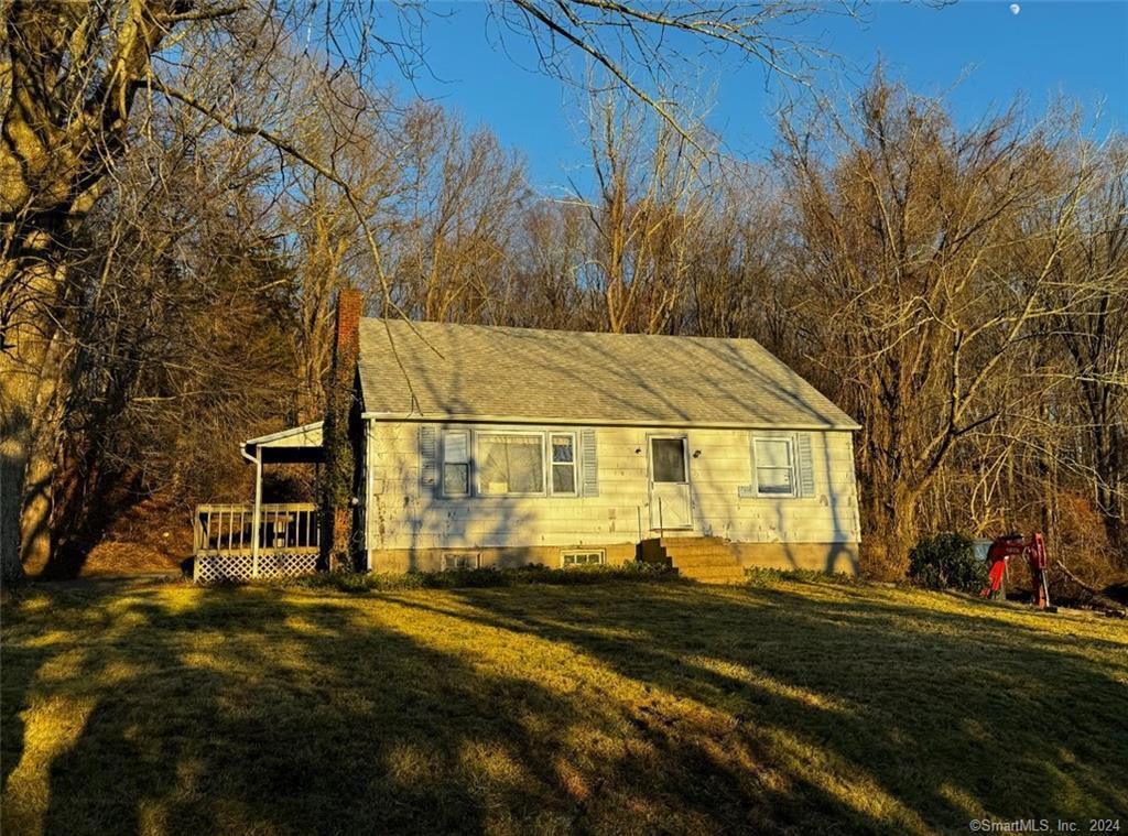23 Wawecus Hill Road Norwich CT 06360