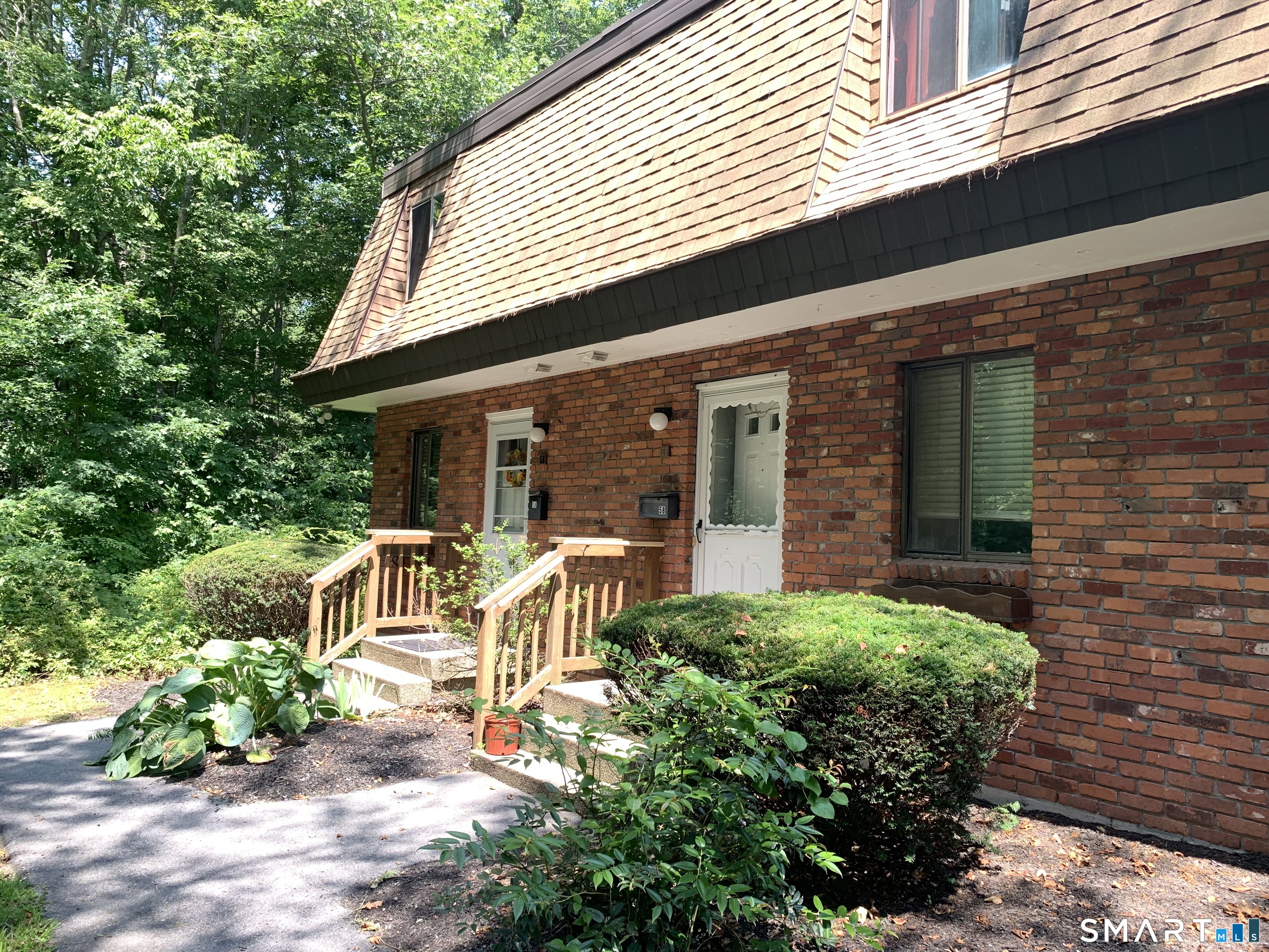 11 King Arthur Drive East Lyme CT 06357