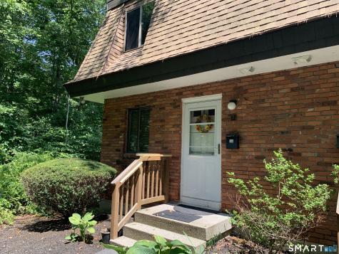 11 King Arthur Drive East Lyme CT 06357