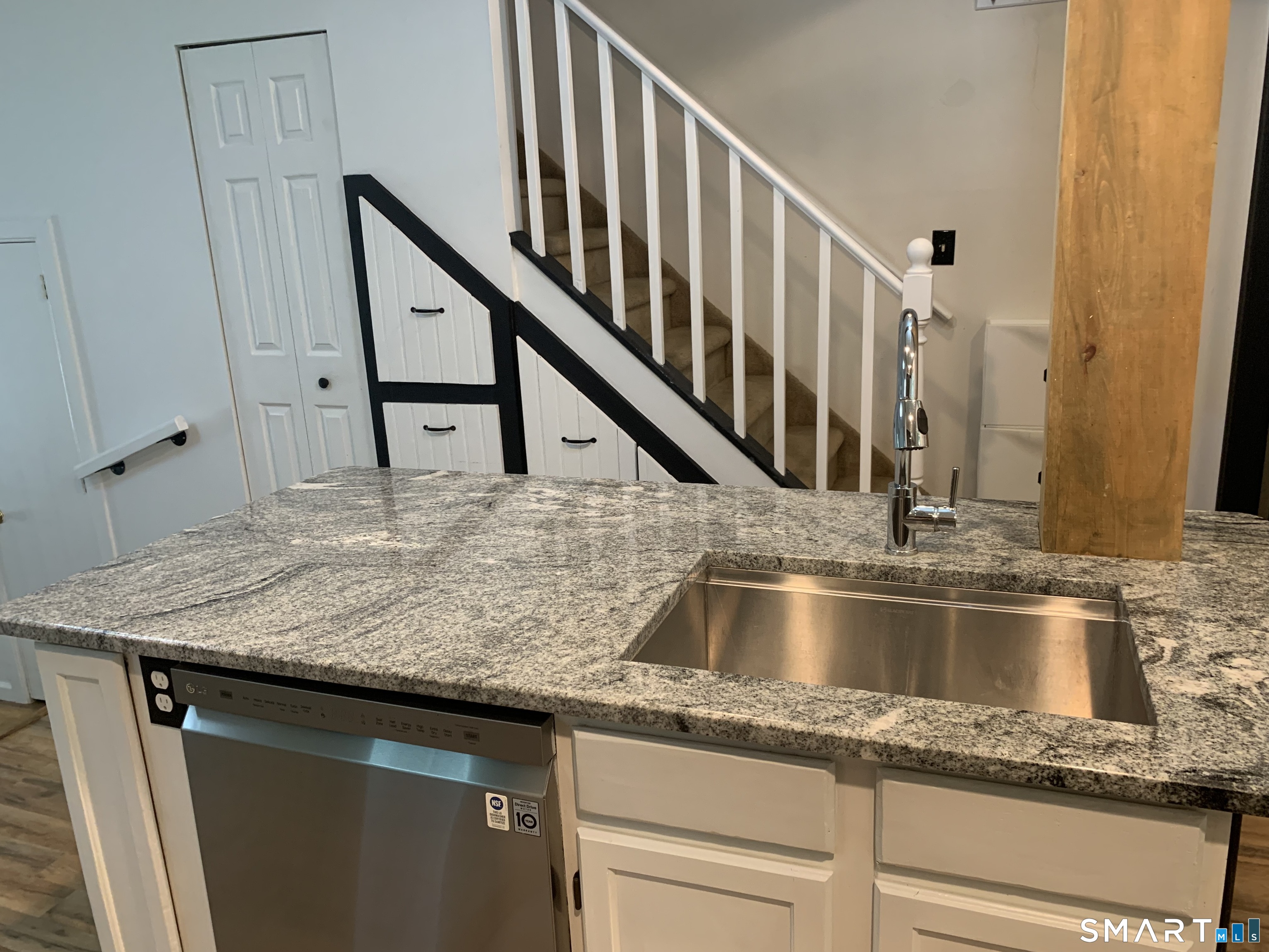 11 King Arthur Drive East Lyme CT 06357