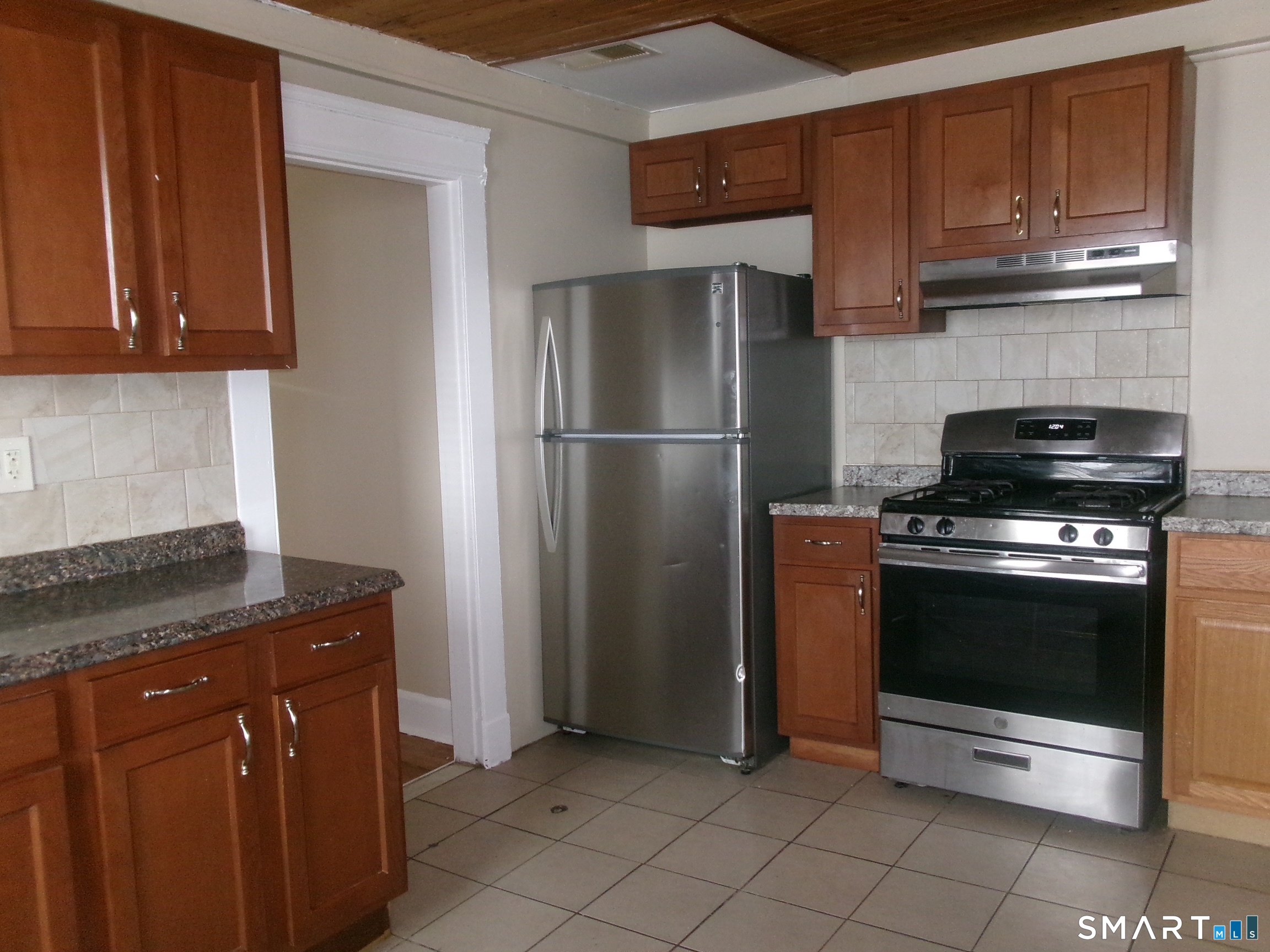 182 Oak Street Waterbury CT 06704