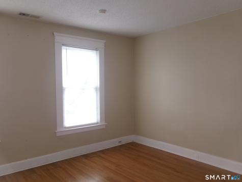 182 Oak Street Waterbury CT 06704