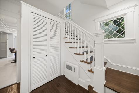 38 Wooster Heights Danbury CT 06810