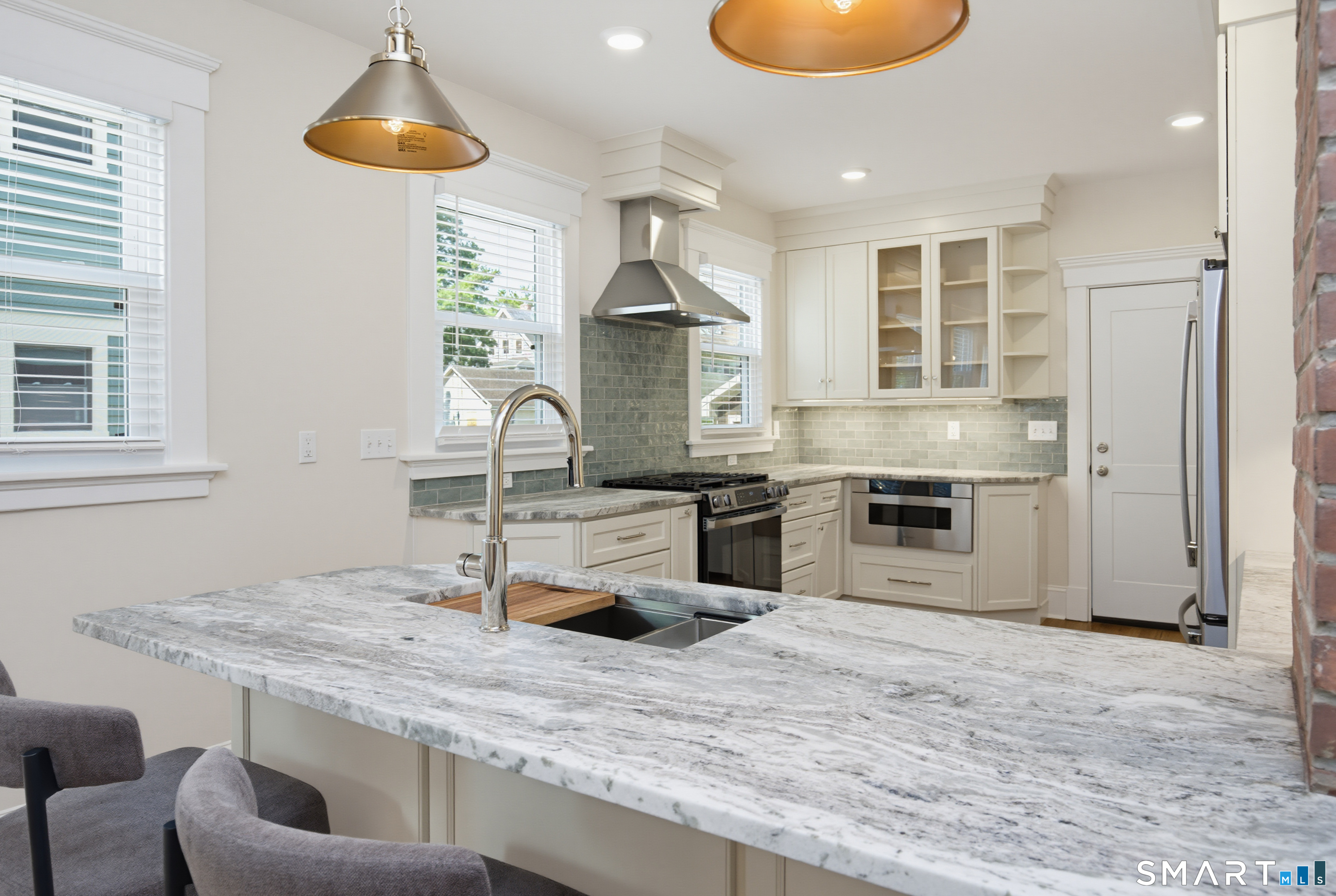 64 Pendleton Street New Haven CT 06511