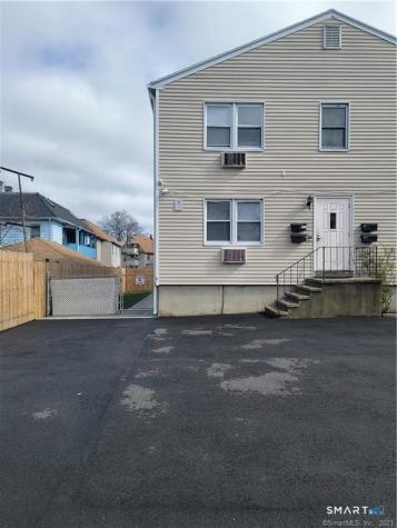 392 Lexington Avenue Bridgeport CT 06604