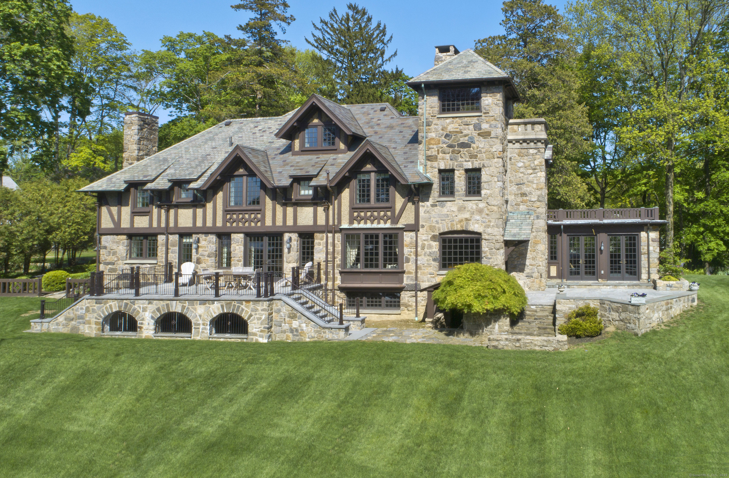 47 Carriglea Drive Greenwich CT 06878