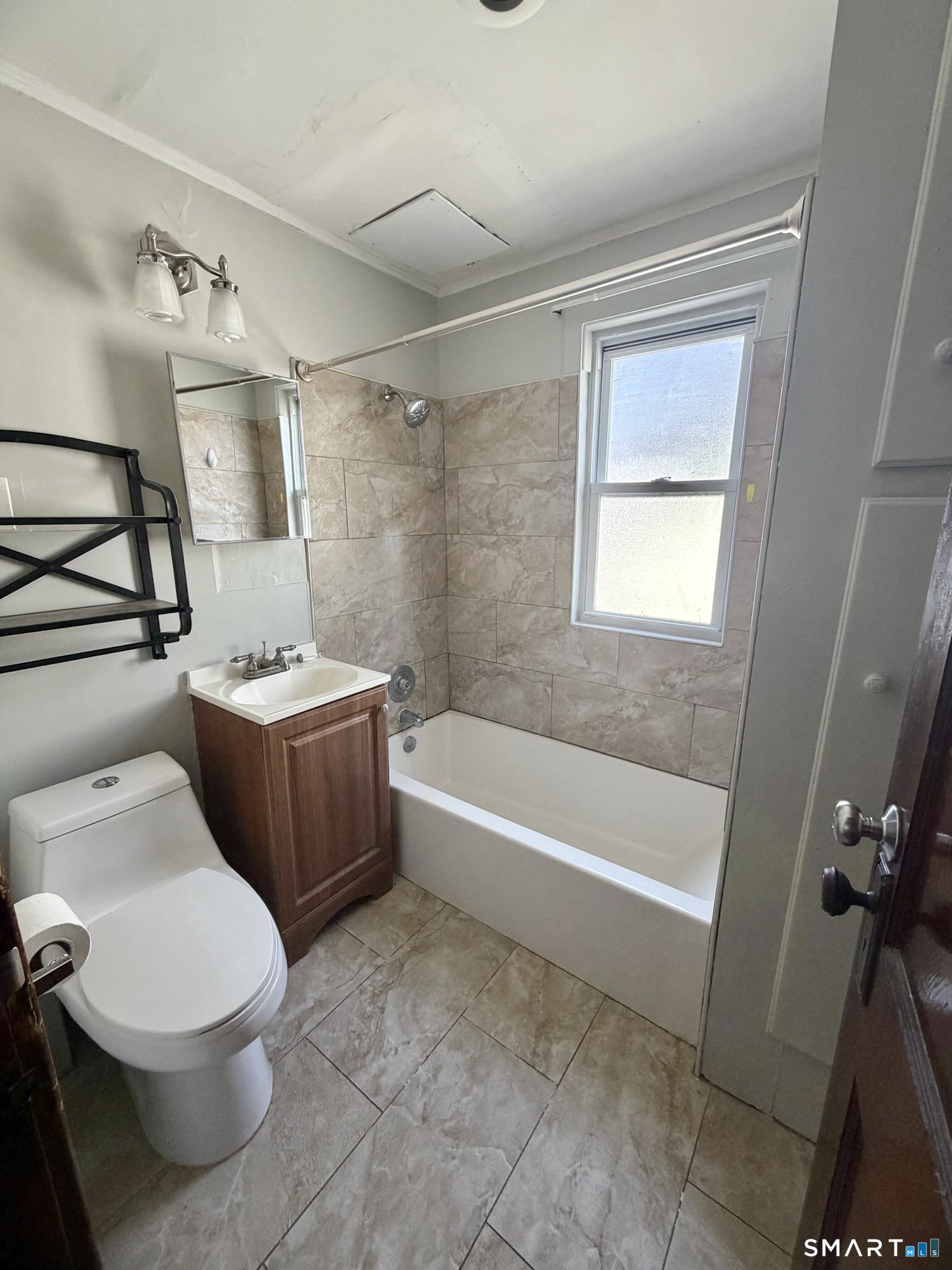 25 Arnold Street Hartford CT 06106