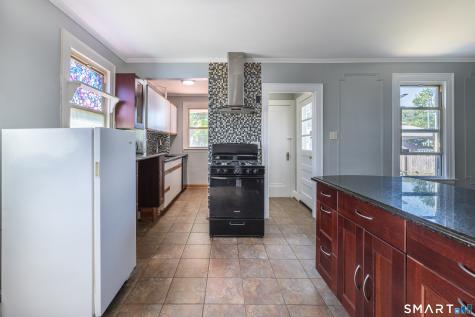 430 Blohm Street West Haven CT 06516