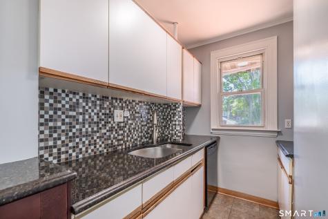 430 Blohm Street West Haven CT 06516