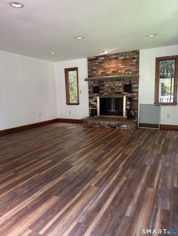 43 Glenview Avenue Waterbury CT 06708