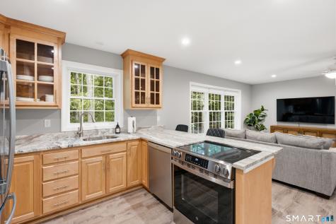 88 Orcutt Drive Guilford CT 06437