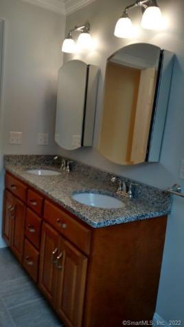 1 Hamilton Street New London CT 06320