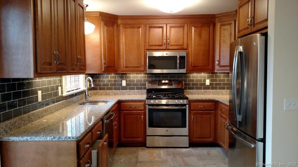1 Hamilton Street New London CT 06320
