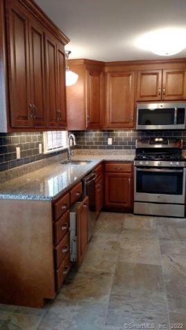 1 Hamilton Street New London CT 06320