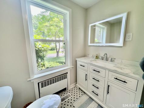 3 Bayview Avenue Branford CT 06405