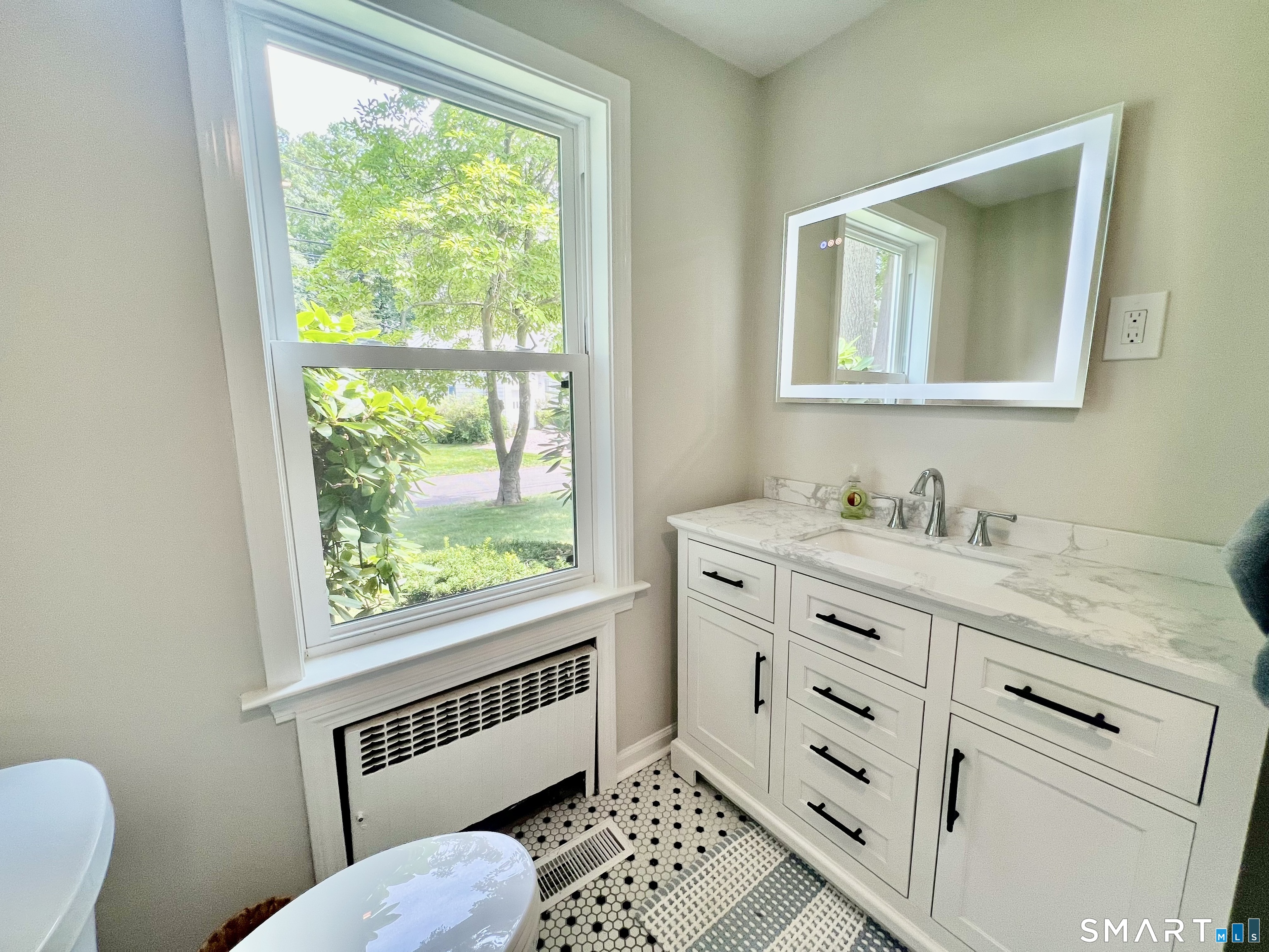 3 Bayview Avenue Branford CT 06405
