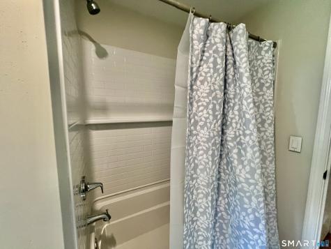 3 Bayview Avenue Branford CT 06405
