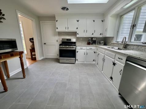 3 Bayview Avenue Branford CT 06405