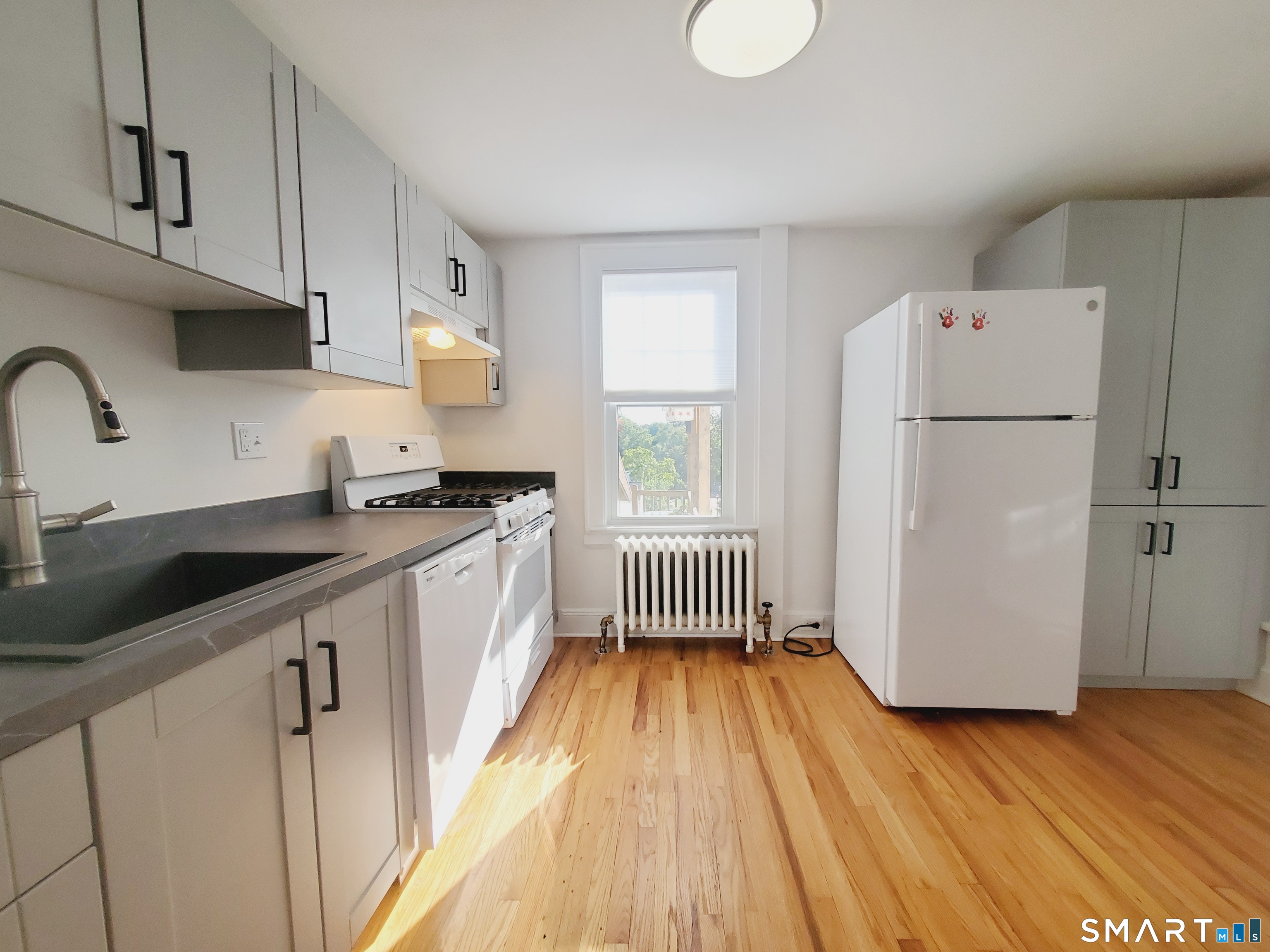 33 Holcomb Avenue Stamford CT 06906