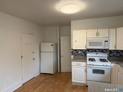 4-6 Fifth Avenue Danbury CT 06810