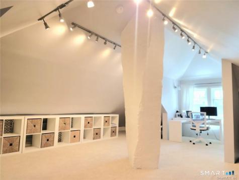 534 Fern Street West Hartford CT 06107