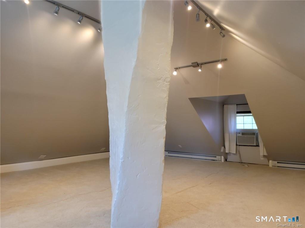 534 Fern Street West Hartford CT 06107