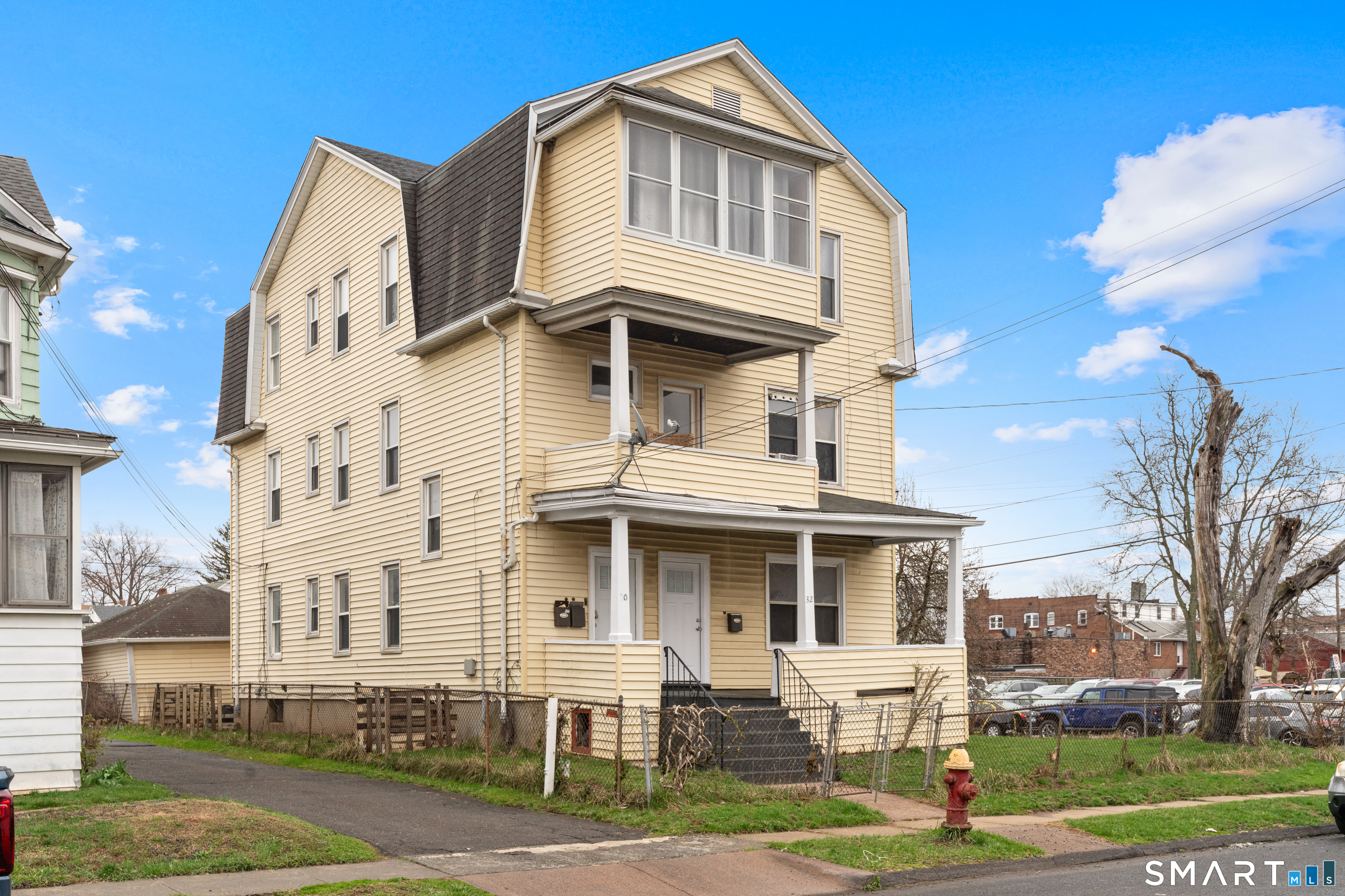 30-32 Fenwick Street Hartford CT 06114