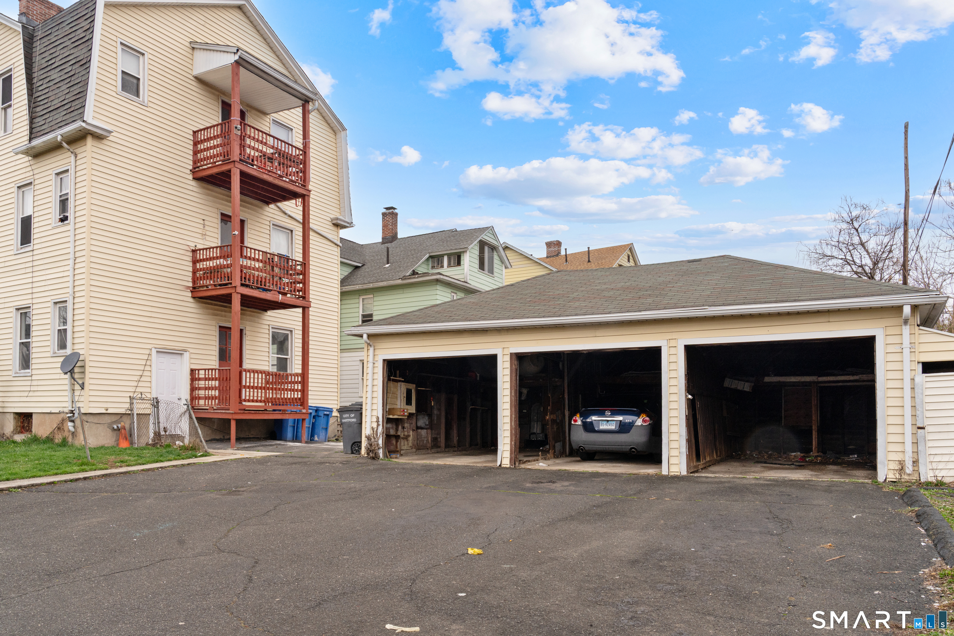 30-32 Fenwick Street Hartford CT 06114