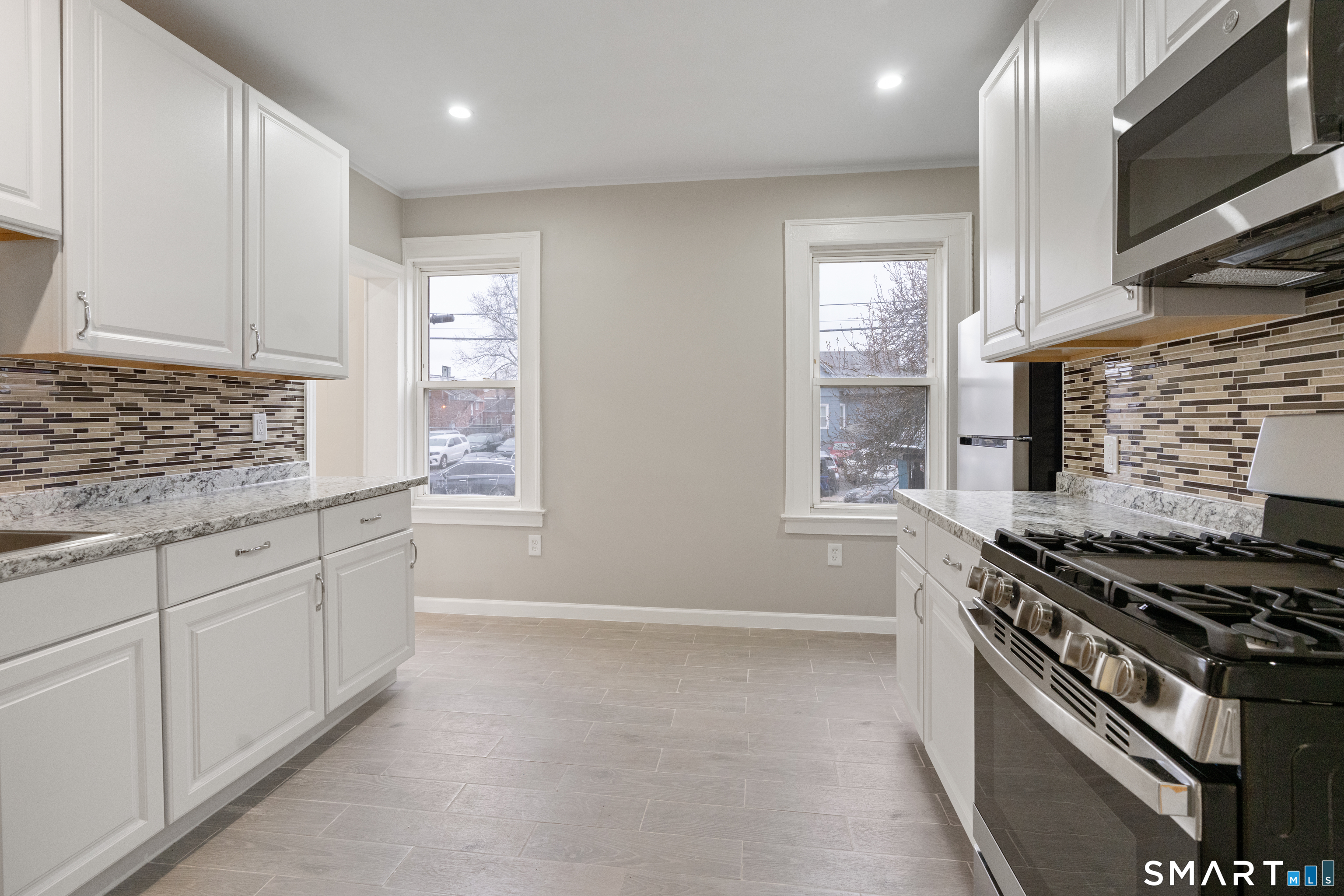 30-32 Fenwick Street Hartford CT 06114