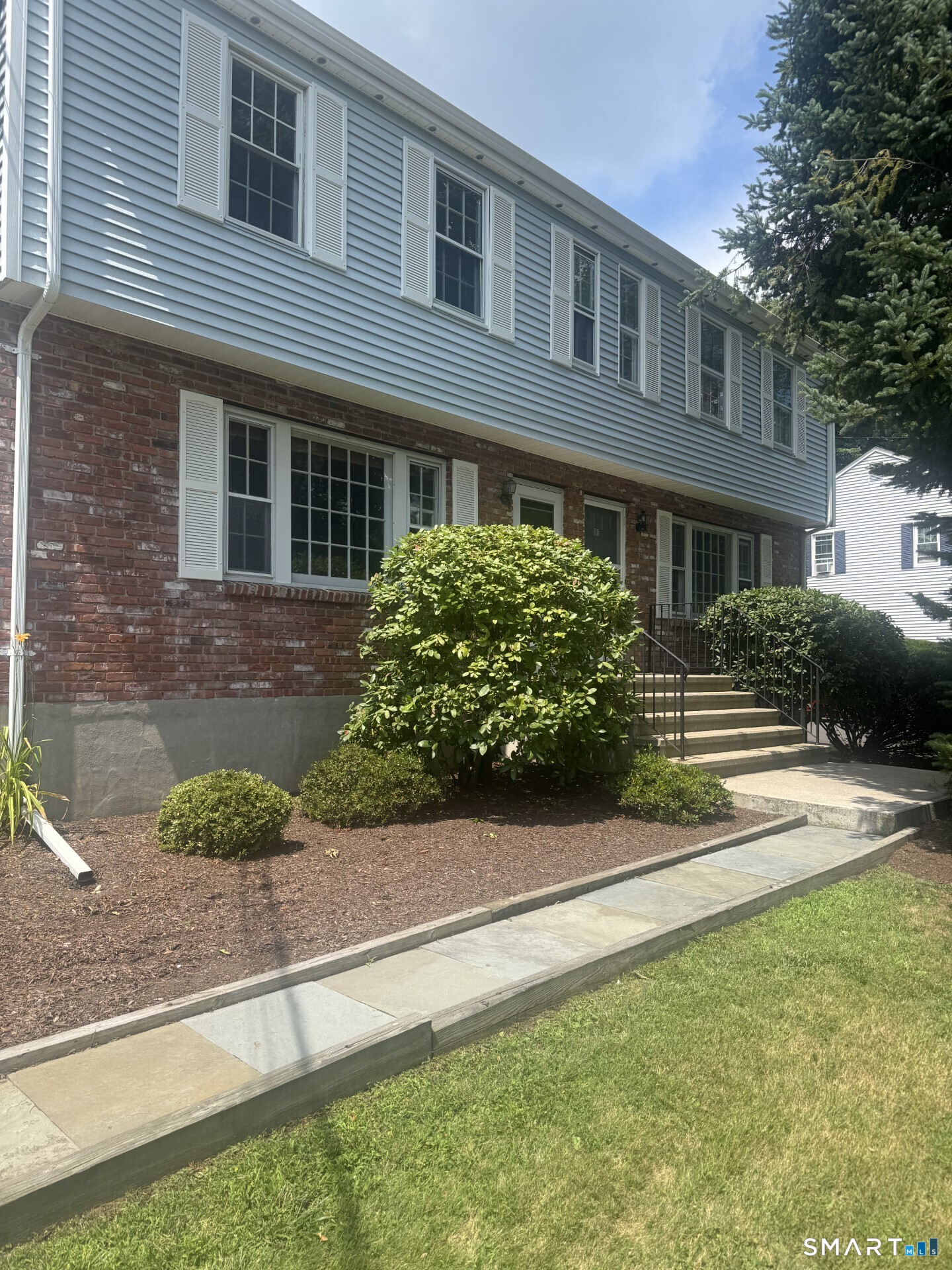 84 Parade Hill Road New Canaan CT 06840
