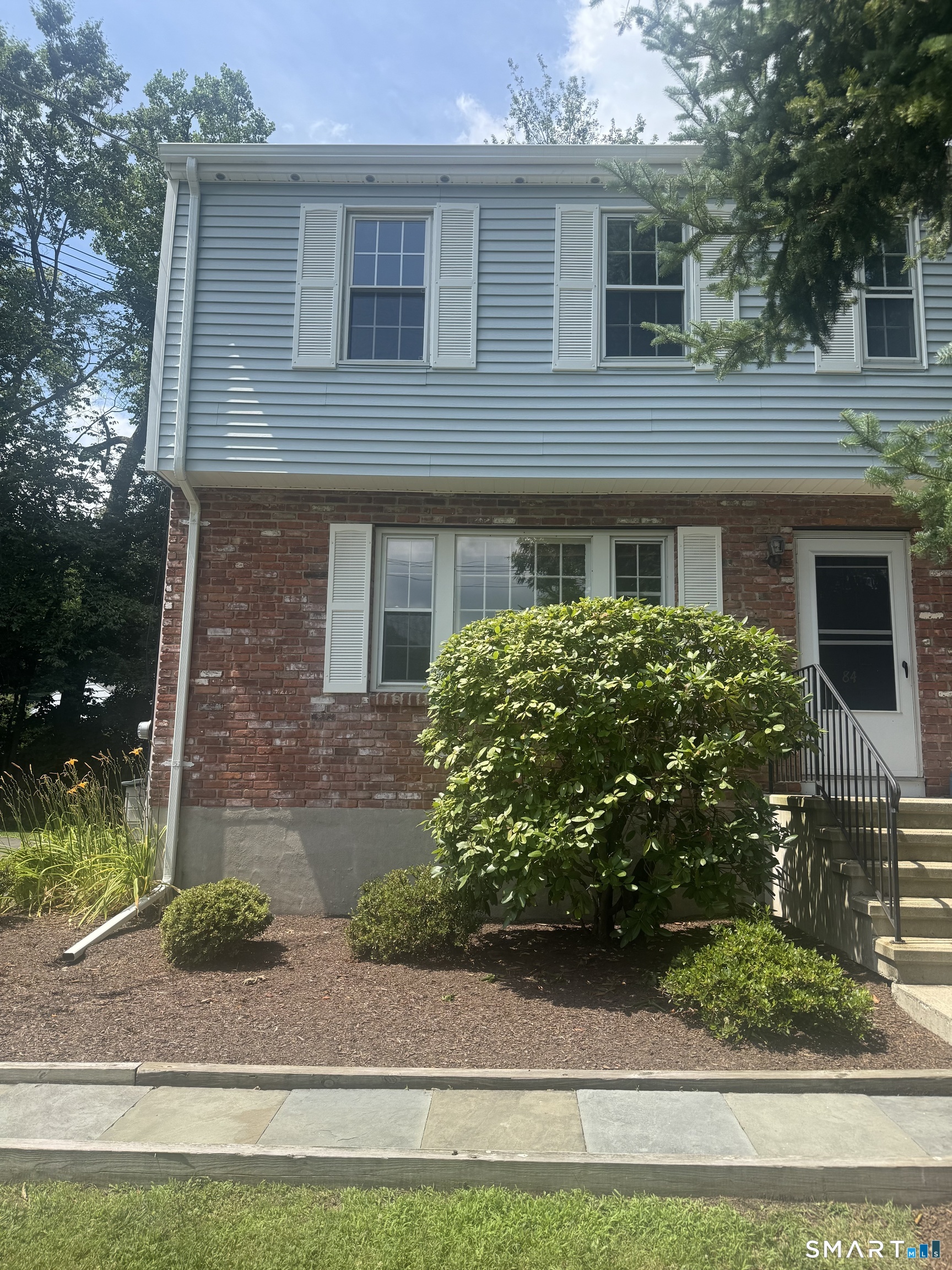 84 Parade Hill Road New Canaan CT 06840
