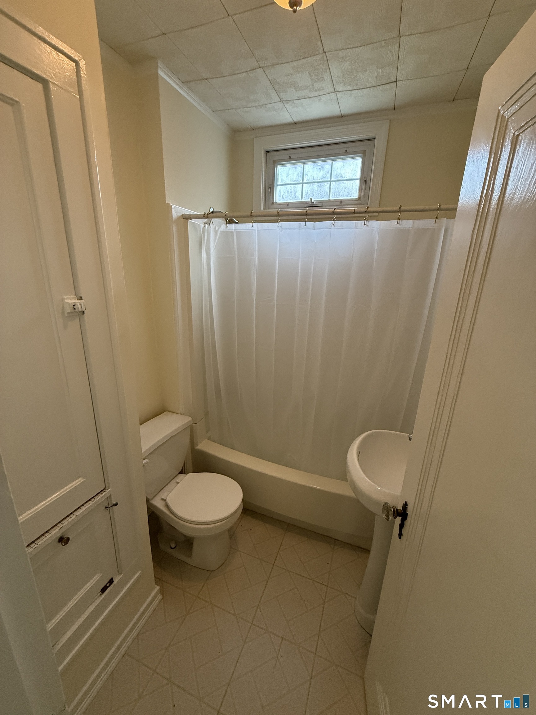 8 Starr Court Stonington CT 06379