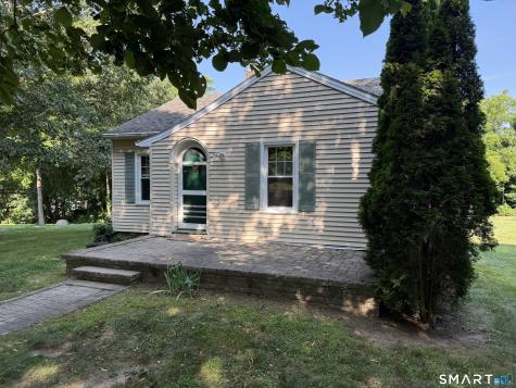 8 Starr Court Stonington CT 06379