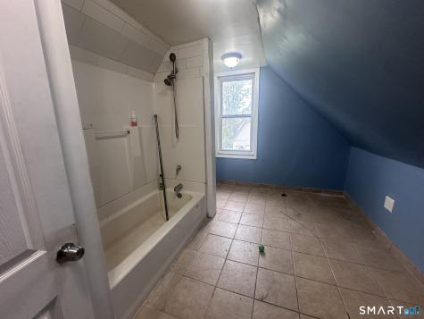 94-96 Burnside Avenue East Hartford CT 06108