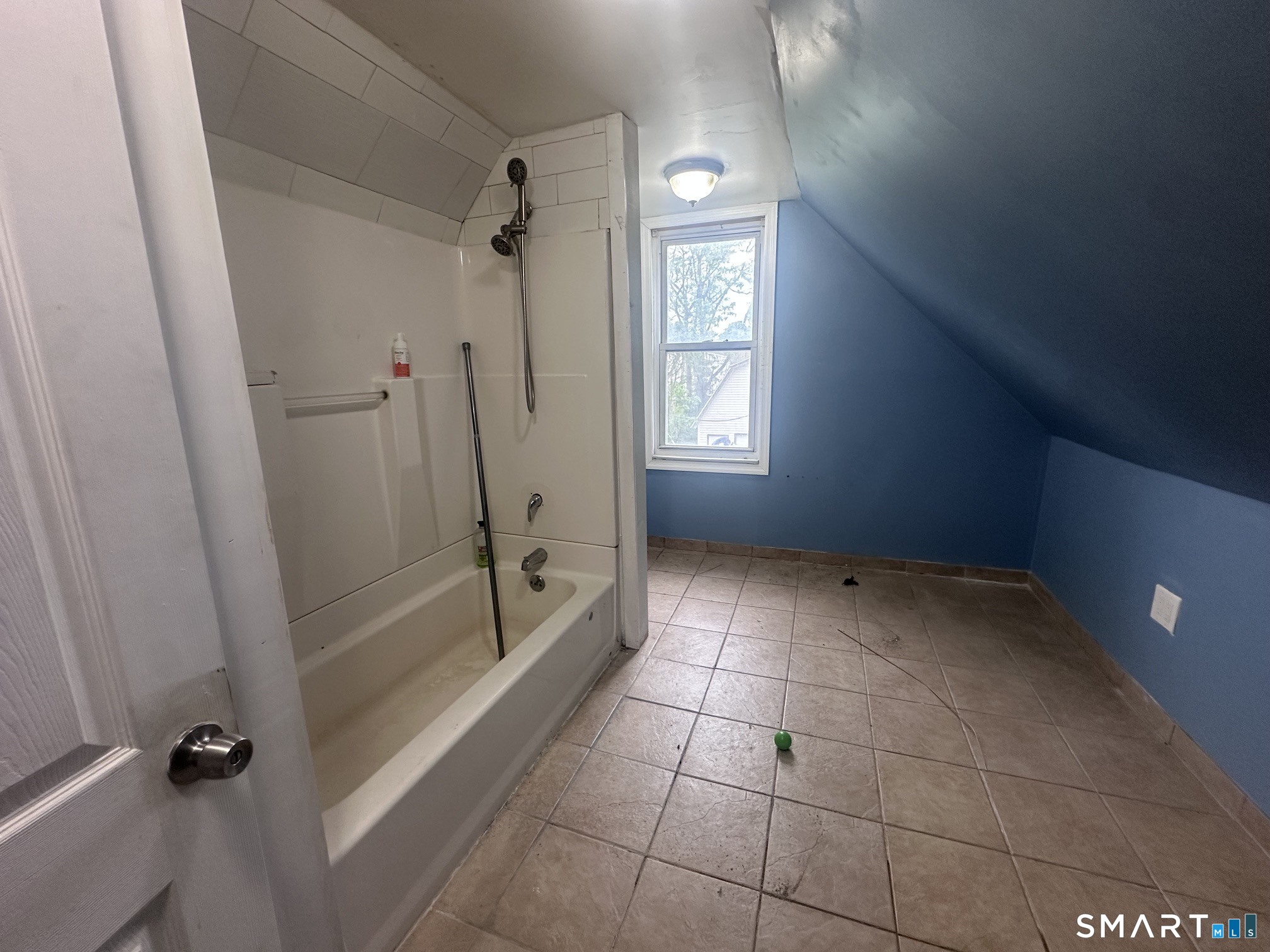94-96 Burnside Avenue East Hartford CT 06108
