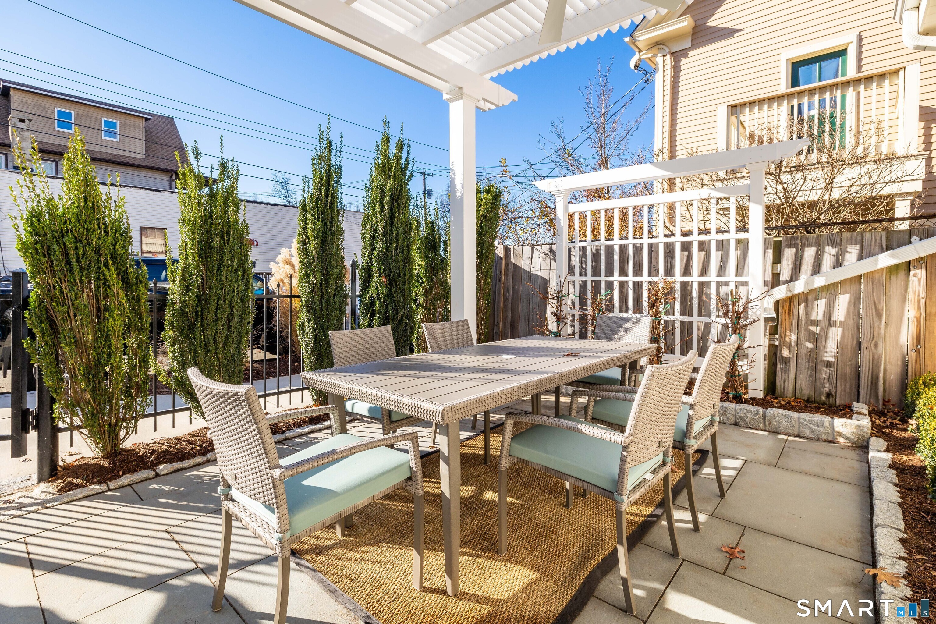 43 Woodland Street New Haven CT 06511