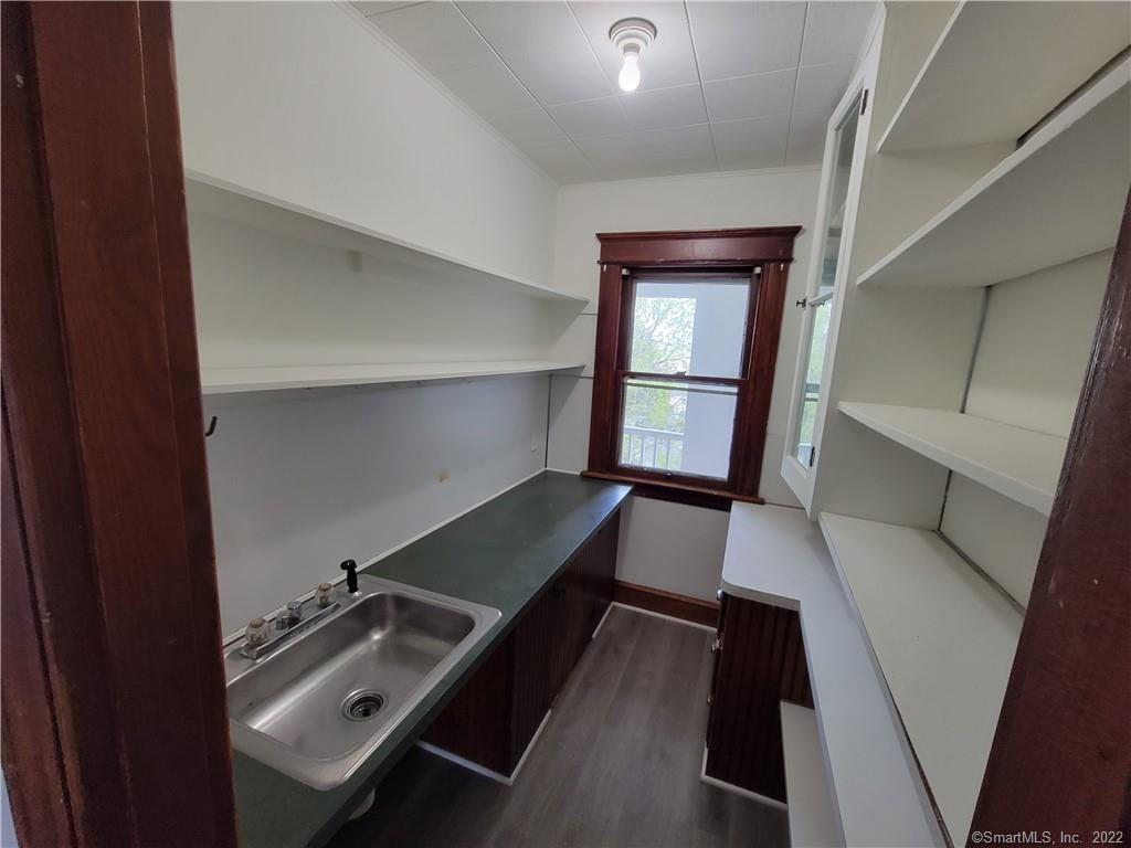 393 Highland Avenue Waterbury CT 06708
