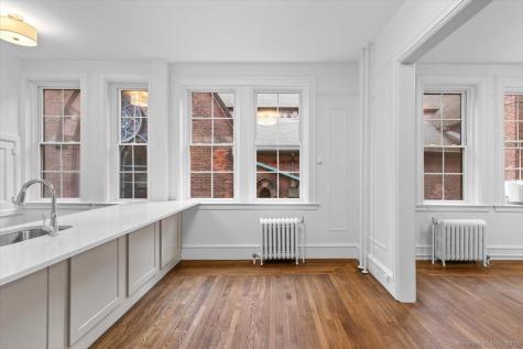 284 Orange Street New Haven CT 06510