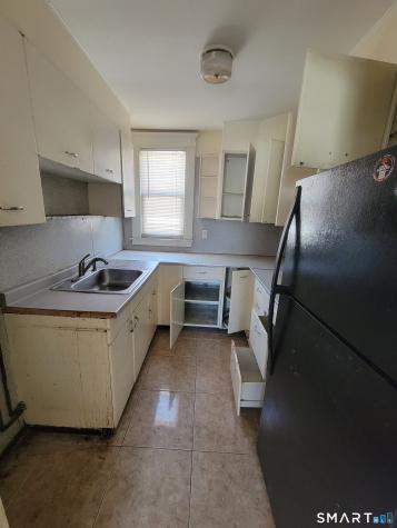 5 Oak Place West Haven CT 06516
