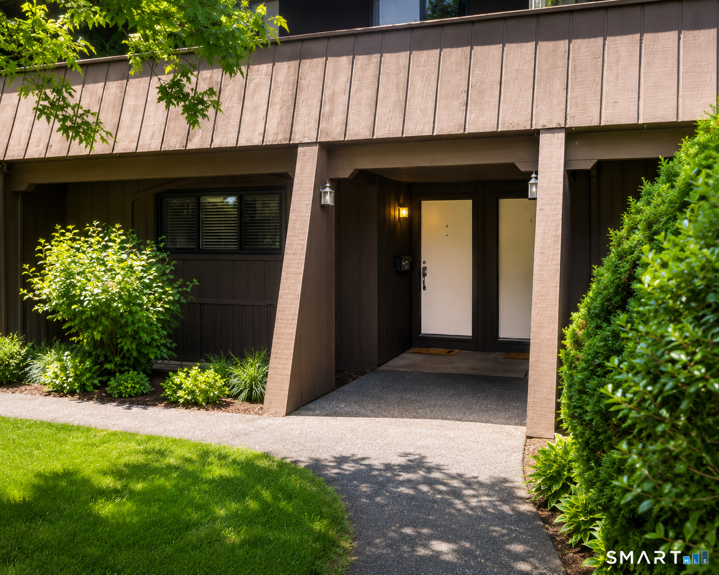 185 Knapps Highway Fairfield CT 06825