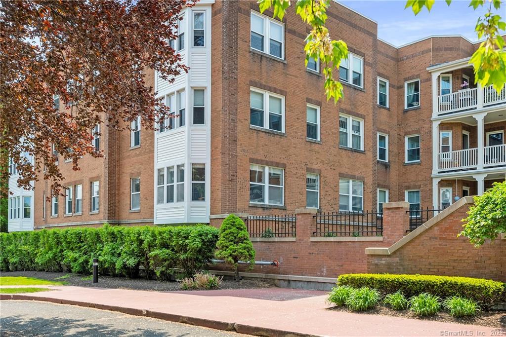15 Highland Street West Hartford CT 06119