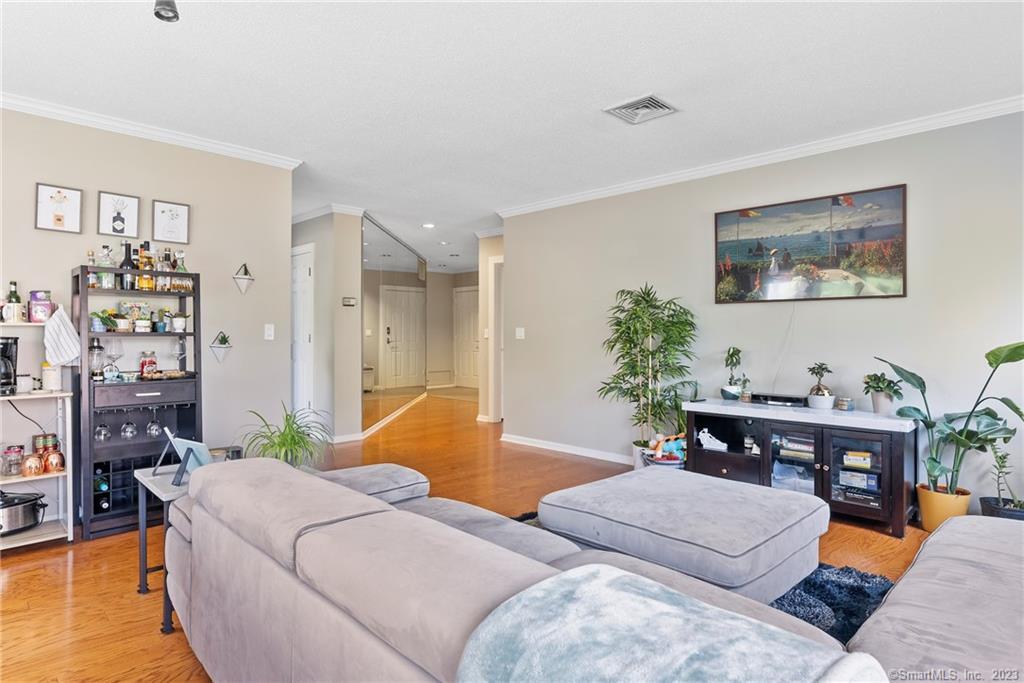 15 Highland Street West Hartford CT 06119