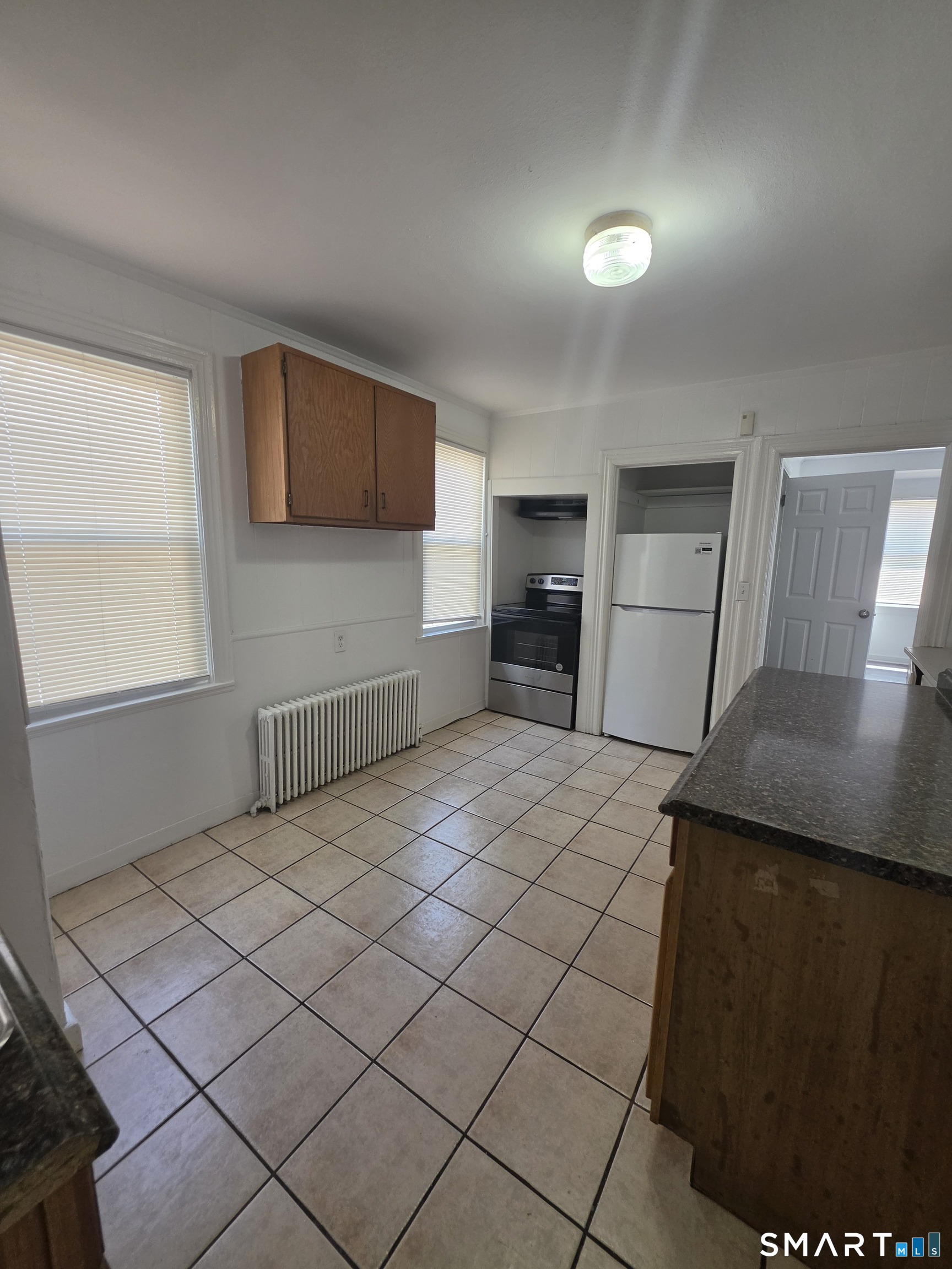 8 Mannz Street Hartford CT 06114