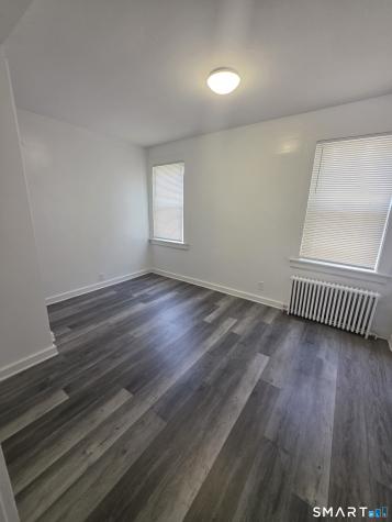 8 Mannz Street Hartford CT 06114