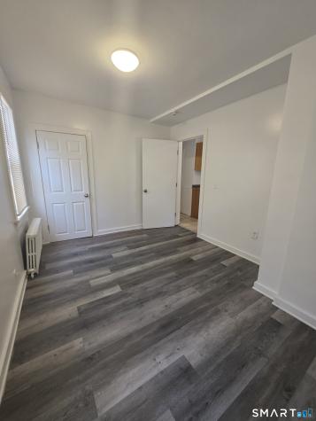 8 Mannz Street Hartford CT 06114